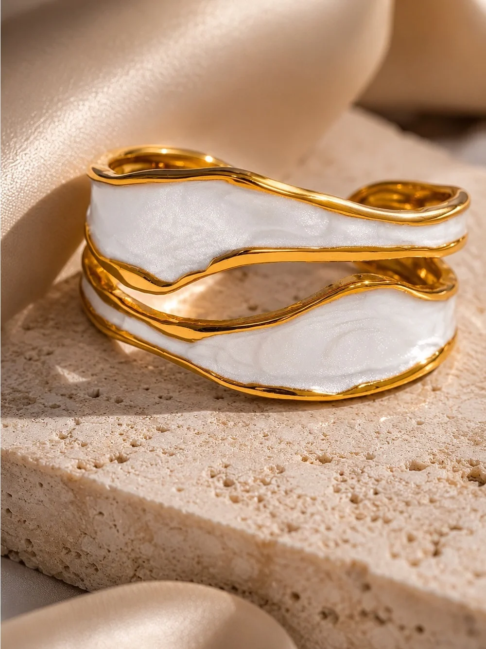 Gold-tone Ring with White Marbled Inlay